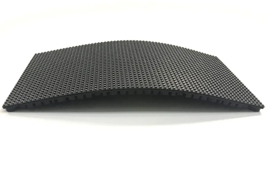 P3 indoor flexible LED display module bent into a curve