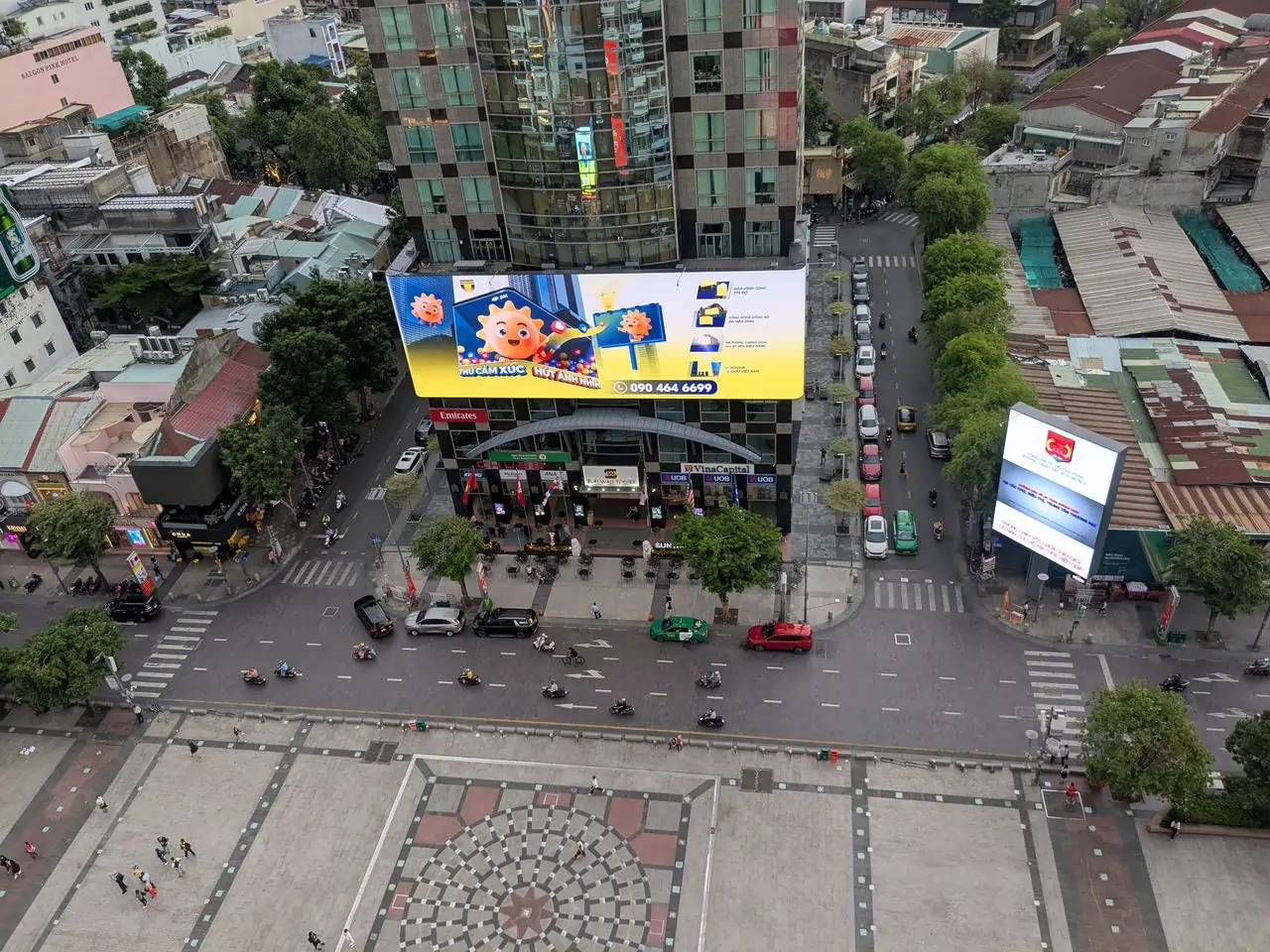 digital billboards cost